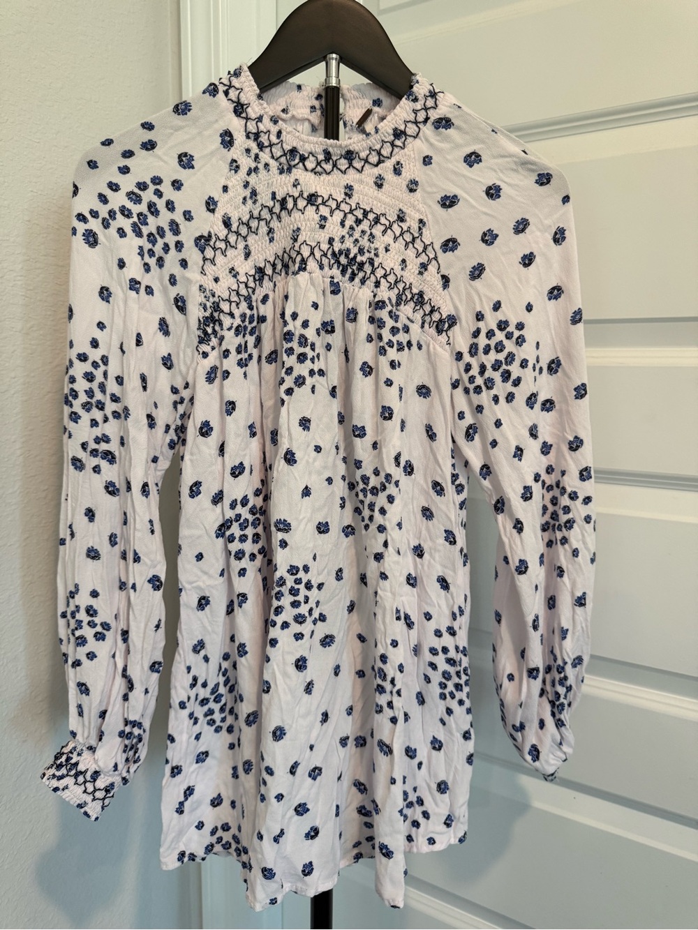 Free People “Flowers in her hair” smoked tunic top size medium
